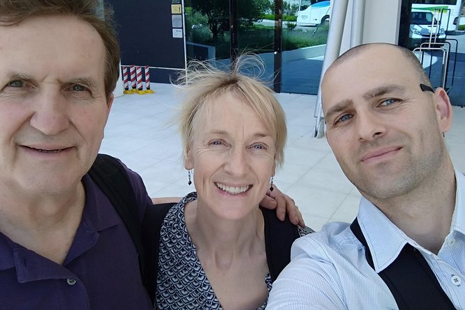 Split to Dubrovnik Private transfer 1-8 pax (Door to Door any location) - Key Points