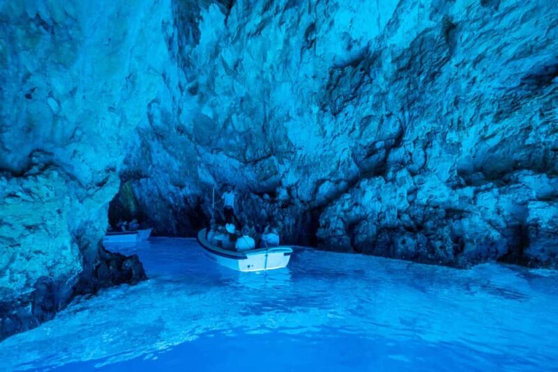 Split/Trogir: Blue Cave, Mamma Mia, Hvar and 5 Island Tour - The Speedboat Experience and Guide Quality
