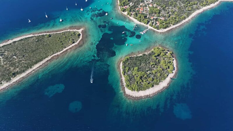 Split: Trogir, Blue Lagoon & Labaduza Speedboat Tour - Split: Trogir, Blue Lagoon & Labaduza Speedboat Tour – An Exciting Coastal Adventure