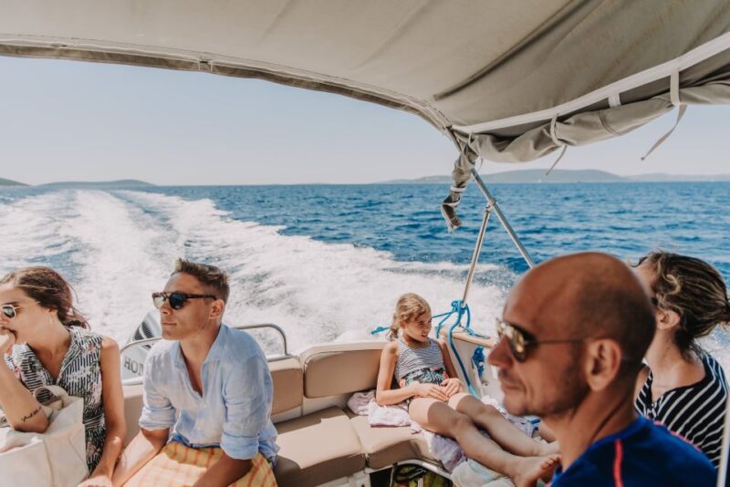 Split & Trogir: Private Blue Lagoon & Wine Tasting Boat Tour - The Skipper and Guides’ Expertise
