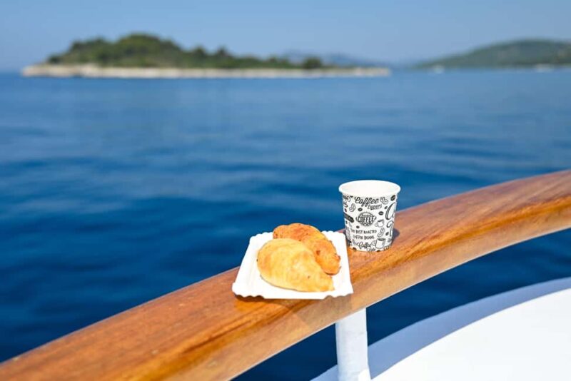 Split: Trogir Walking Tour, Blue Lagoon & Shipwreck Cruise - Explore Trogir’s UNESCO World Heritage Sites