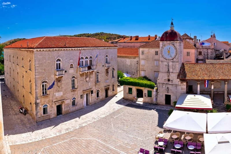 Split: Trogir Walking Tour, Blue Lagoon & Shipwreck Cruise - The Kontesa Shipwreck Snorkeling Experience