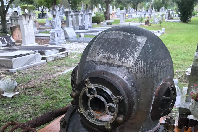 Sponge Dock Stroll - Meeting Point and Tour Logistics