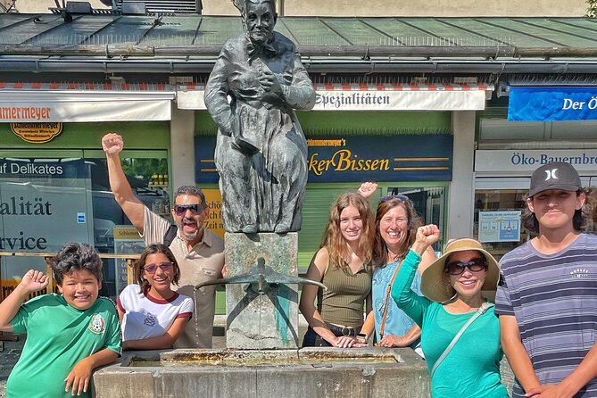 Spooky Saver: Munich Ghosts and Spirits Tour & True Crime Tour - Witches, Vampires, and Modern Crimes at Platzl