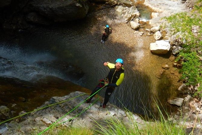 Sports canyoning in the Vercors near Grenoble - Starting Point at Saint Gervais and Accessibility
