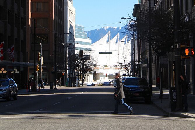 Spy Escape in Vancouver: Outdoor Puzzle Adventure - The App and How It Works