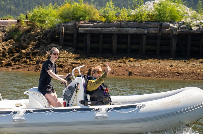 Squamish Rigid Hull Inflatable Boat Rental - What’s Included in the Rental Package?