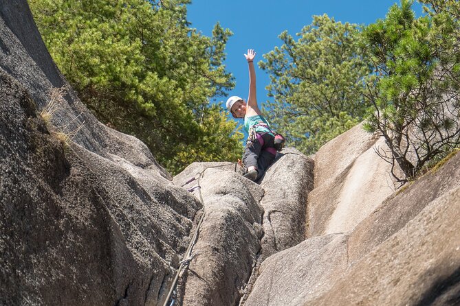 Squamish Rock Climbing Taster - Excursion Designed for Beginners with Customizable Climb Options