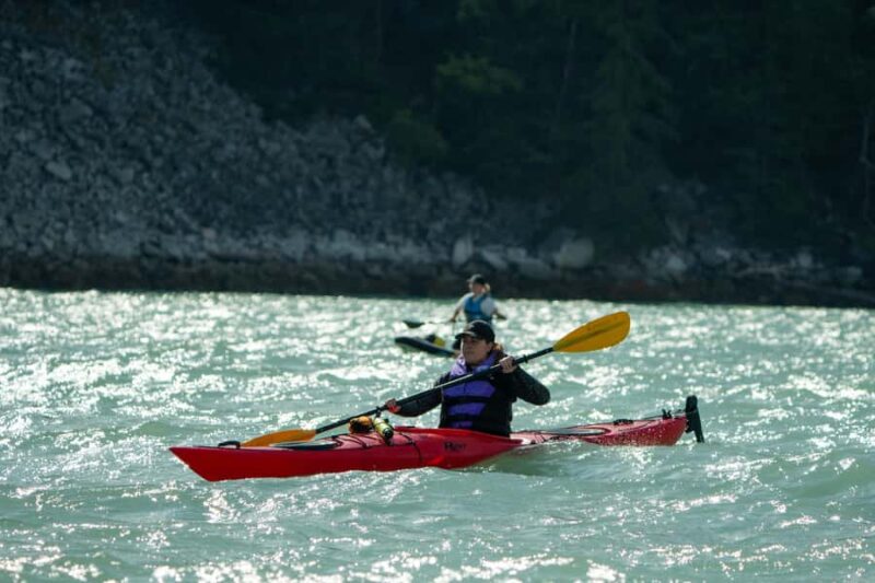 Squamish: Single Kayak Rental with Safety Equipment - Key Points