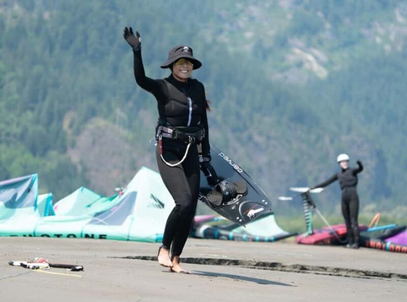 Squamish: Wetsuit Rental - Discover the Warmth and Convenience of Squamish Wetsuit Rentals for Cold Water Adventures