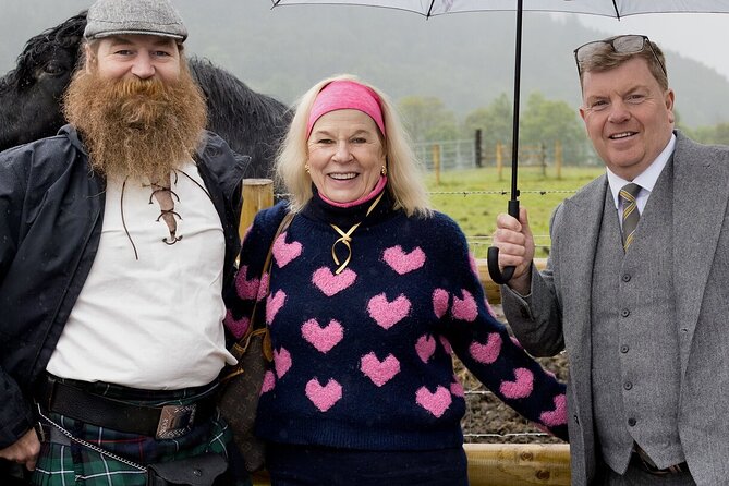 St. Andrews & The Old Course Private Day Tour with Scottish Local - Exploring St. Andrews Old Town and University