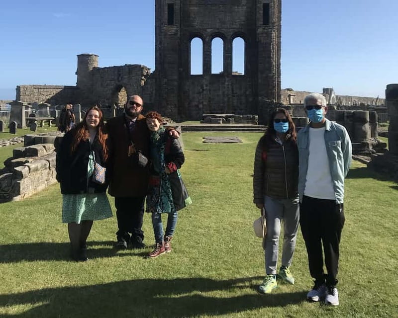 St Andrews: Top Sights Guided Walking Tour - Spot the Statue of Hamish McHamish and Town Hall