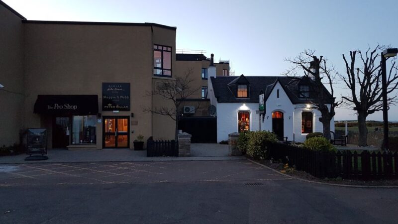 St Andrews: Town, Golf, and Old Course History Tour - Exploring St Andrews’ Historic Landmarks