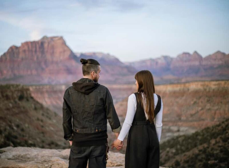 St. George and Zion: Private Photoshoot in Scenic Landscapes - Personalized Experience Focused on Natural Connection