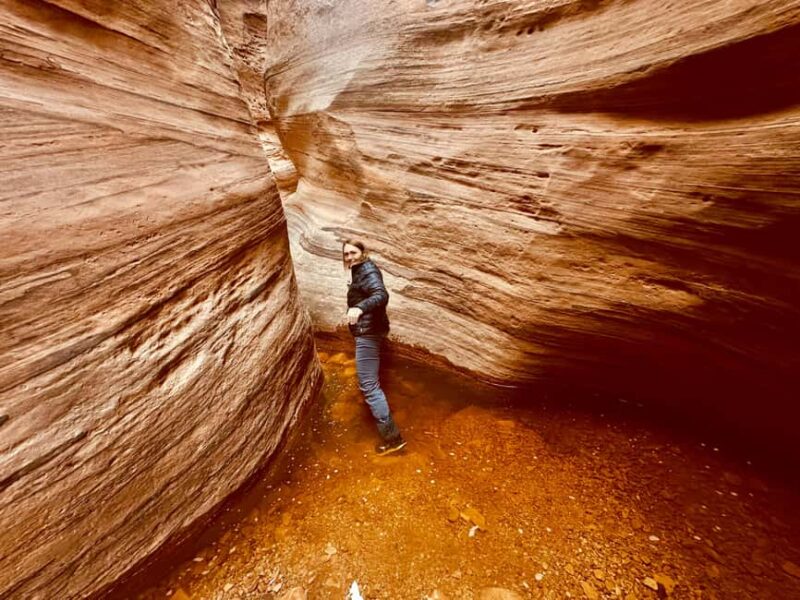 St. George: Jeep Exploration Slot Canyon & Rock Formations - Exploring Iconic Navajo Sandstone Formations