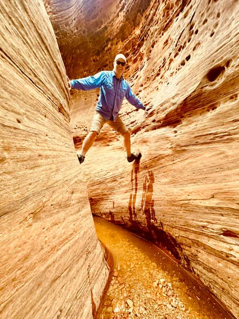 St. George: Jeep Exploration Slot Canyon & Rock Formations - Logistics and Meeting Point Convenience