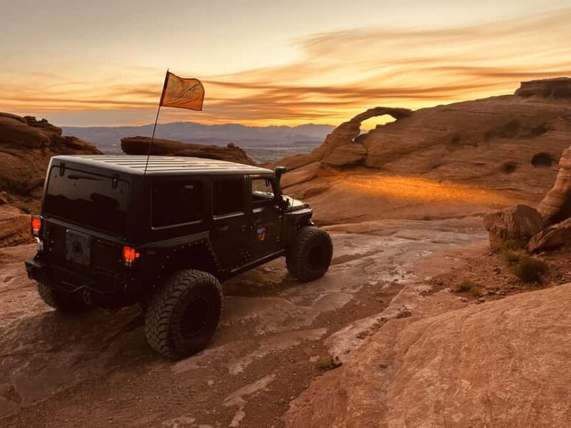 St. George: Sand Mountain Sunset Jeep Tour (Private) - Exploring Sand Mountain and the Surrounding Views
