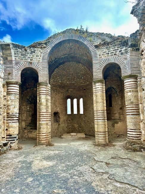 St. Hilarion Castle and Bellapais ruines- with private guide - Key Points