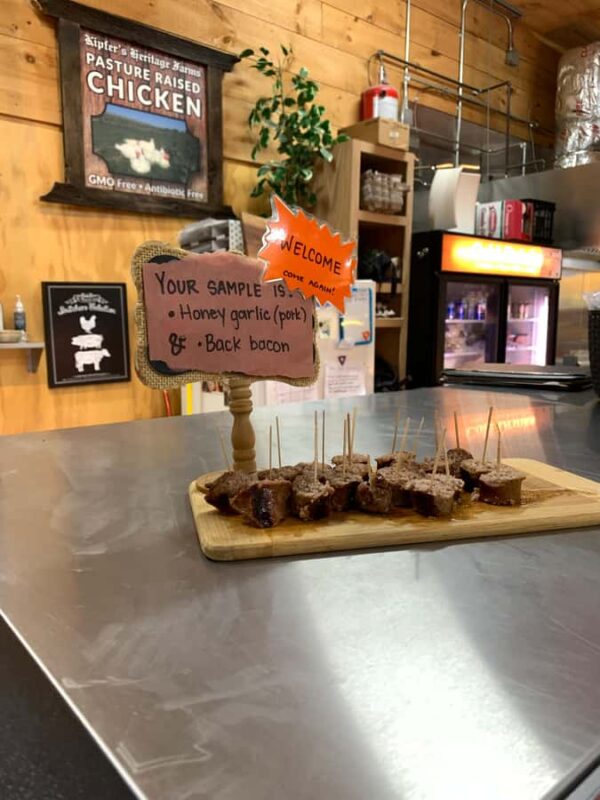 St. Jacobs: Farmer's Market Food Tour with Tastings - Meet and Learn from Local Farmers and Food Producers