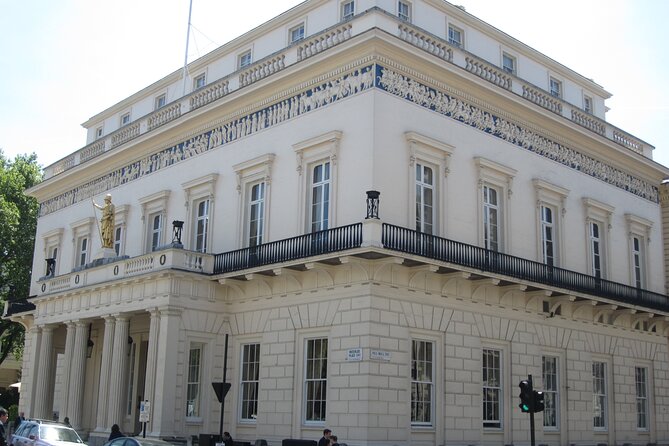 St James' & Mayfair - Private Tour of London's Royal & Aristocratic Villages - The Royal Academy of Arts: A Historic Cultural Landmark