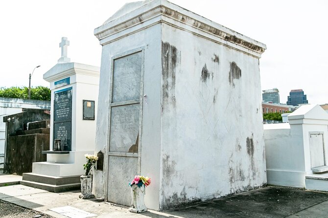 St. Louis Cemetery No. 1 Official Walking Tour - Unique Highlights: Marie Laveau and Delphine LaLaurie