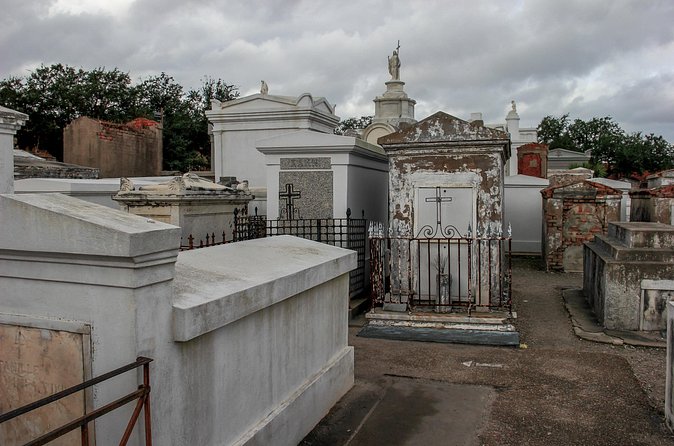 St Louis Cemetery No.3 New Orleans Burial Tradition Audio Guide - Why Choose This Tour Over Others