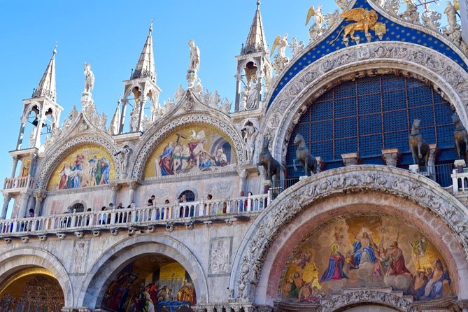 St. Marks Basilica Guided Tour with Venice Canals Gondola Ride - Floating Along the Rio del Palazzo and the Bridge of Sighs
