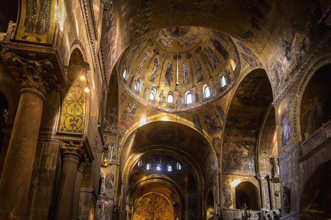St. Mark's Cathedral: the Shining Golden Basilica - Guided Tour - The Balance of Guided Insight and Free Exploration