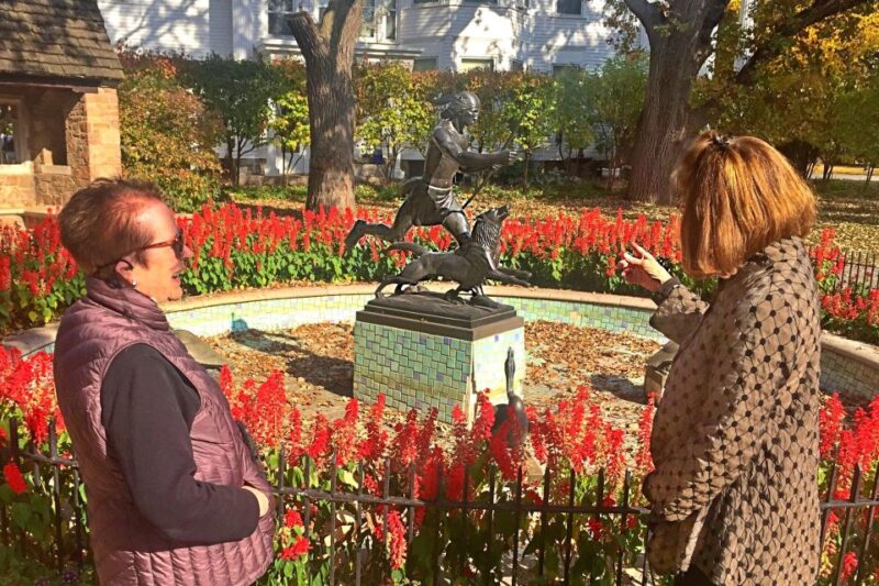 St. Paul: Private Walking Tour Summit Ave Victorian Homes - Exploring a Historic Back Alley and Modern Residences