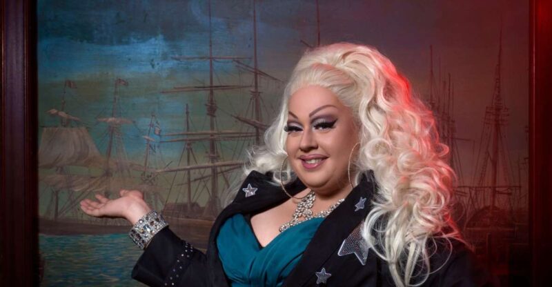 St. Pauli Nightlife Tour with Drag Queen in German - The Charm of the Drag Queen Host