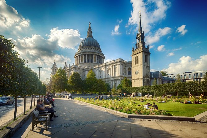 St Paul's Cathedral Admission Ticket - The Crypt and Its Historical Significance