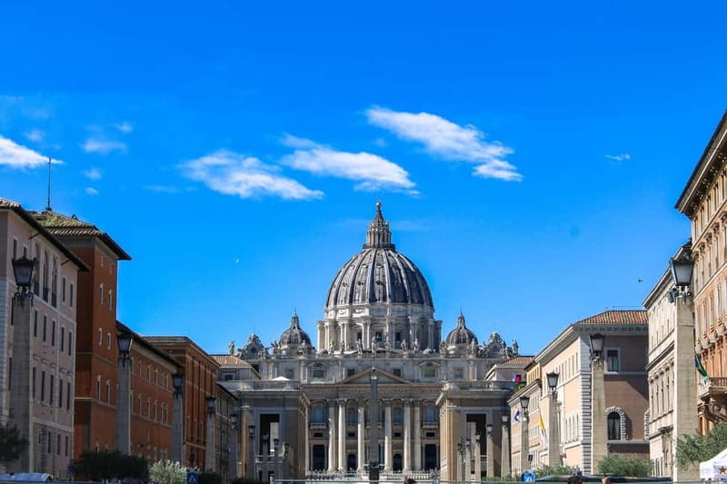 St. Peter's Basilica: Guided Tour with Reserved Entry - Inside St. Peter’s Square: Bernini’s Masterpiece