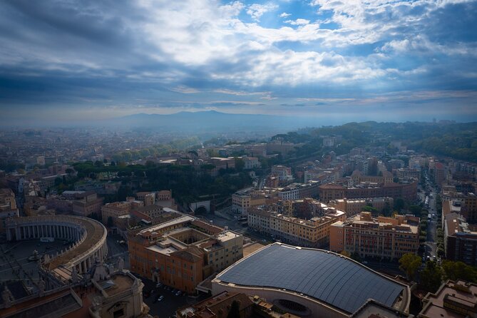 St Peter's Basilica, Popes Tombs and Dome: Small Group Tour - Key Points