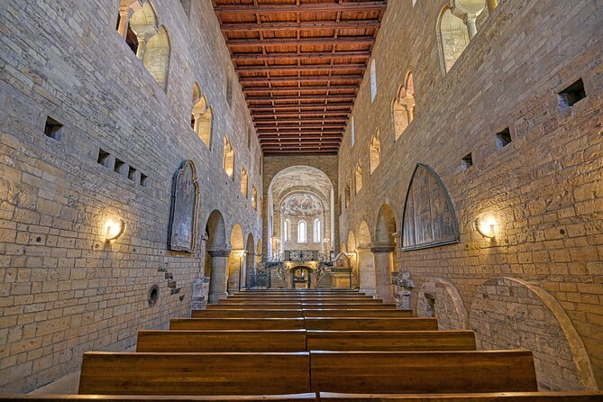 St Vitus Cathedral and Prague Castle Private Walking Tour - Exploring the Prague Castle Complex: Old Royal Palace, St George’s Basilica, and Golden Lane