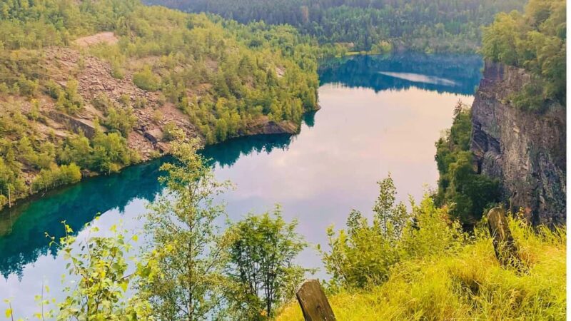 Staatsbruch Lehesten: Circular hike around the lake, treasure legend & criminal case - Uncover the Treasure Legend of the Lake