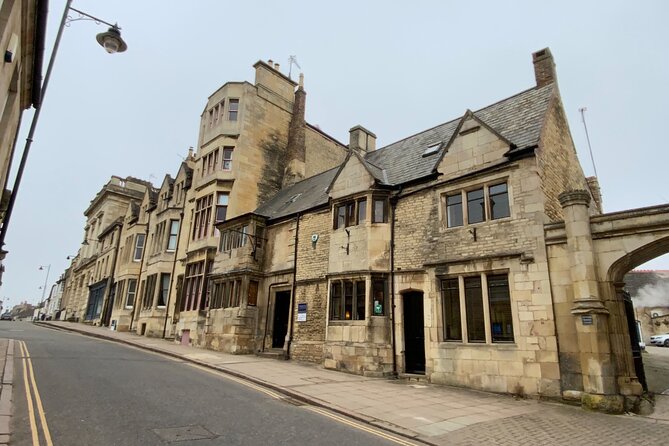 Stamford Town Guided Tours - Booking and Group Size