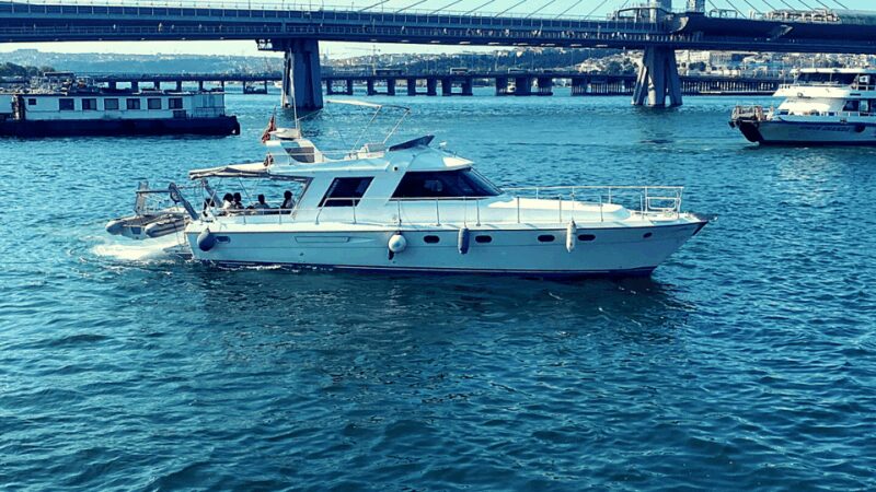 stanbul: Bosphorus Private Yacht Cruise with Tea and Coffee - Comparing with Other Bosphorus Yacht Tours
