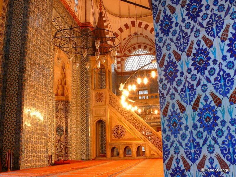 stanbul: Bus Tour with Cable Car, Bosporus Cruise, & Lunch - Cruising the Bosporus on a 90-Minute Boat Ride