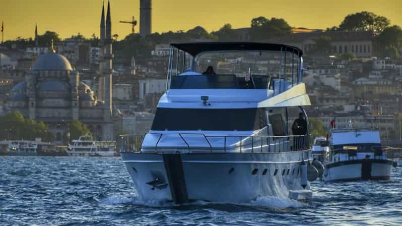 stanbul: Private Luxury Yacht on Bosphorus 24 MT (79 feet) - Iconic Landmarks from a Unique Perspective