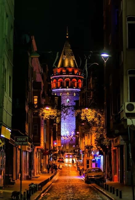 stanbul: Romantic Galata Tour With Tower Entry - Optional Dinner in Karaköy or Under Galata Bridge
