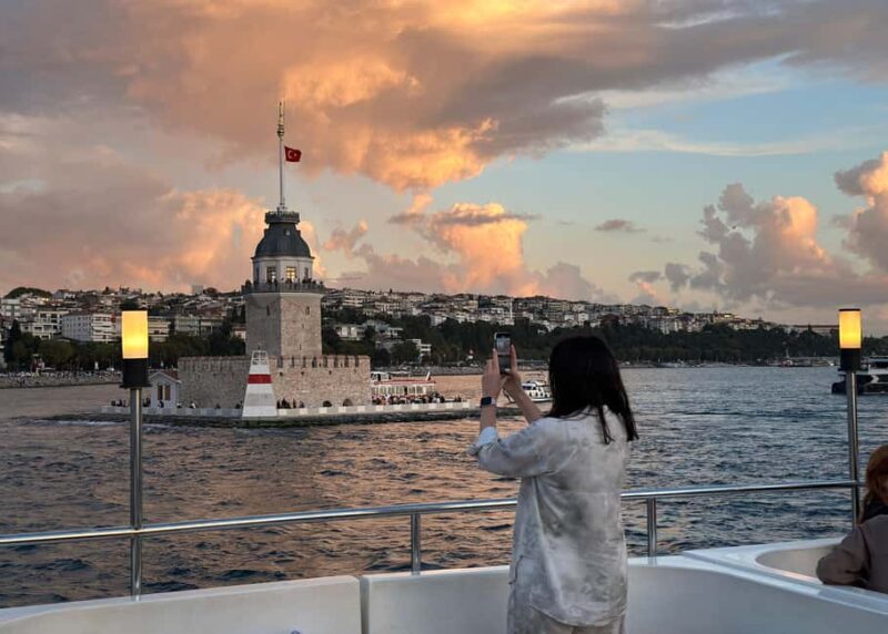 stanbul: Small-Group Sunset Cruise & Audio Guide w/Snack - Best Suited For and Accessibility