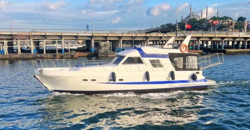 stanbul:Private Luxury Yacht on Bosphorus 14 Meter(46 feet) - Customization Options for Special Occasions