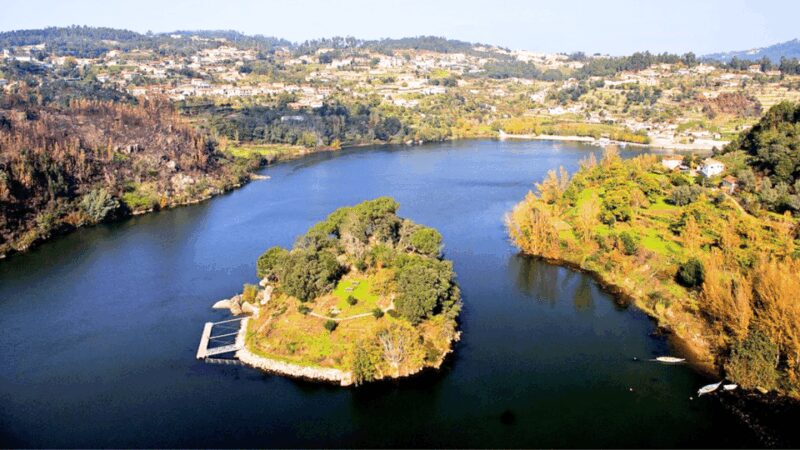 Stand Up Paddle Tour - Ilha dos Amores - Pick-up location - Starting at Estádio do Dragão in Porto