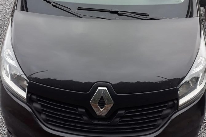 Standard Minivan from Charleroi airport to city of Brussels - Key Points