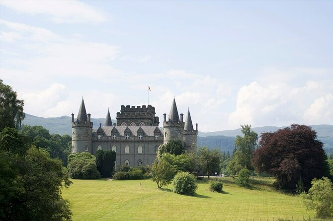 Standing Stones, Inveraray and Kilchurn Castles & Highland Tour starting Glasgow - Exploring the Historic Landmarks: Inveraray Castle & Gardens