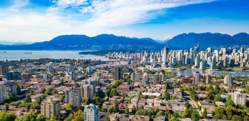 Stanley Park to Totem Poles: Vancouvers Scenic Private Walk - What Makes This Tour Stand Out