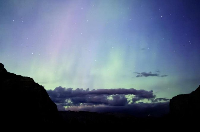 Stargazing at Banff National Park from Canmore or Banff - The Unique Experience of Spotting the Northern Lights
