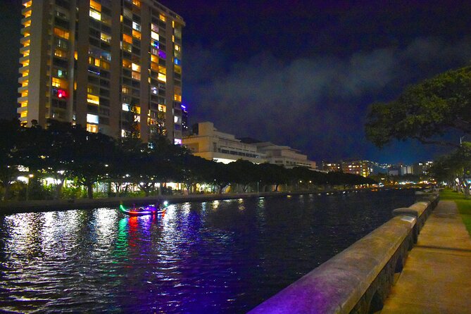 Starlight Waikiki Gondola Cruise (non shared) evening/moonlight - Waikiki Beach and Man-Made Islands: Water’s Edge Attractions