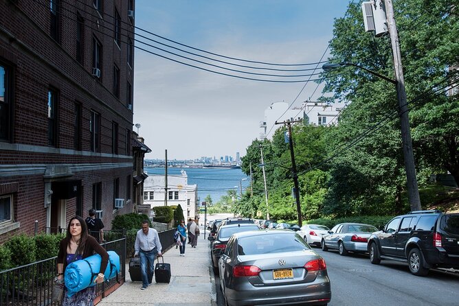 Staten Island Walking Tour and Slice of Pizza - The Food: Slice of Pizza and Local Flavors