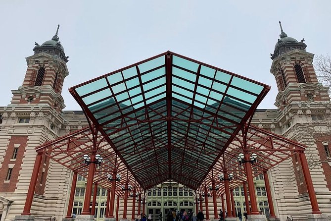 Statue of Liberty and Ellis Island Tour Semi-Private 8ppl Max - Additional Landmarks and Passersby